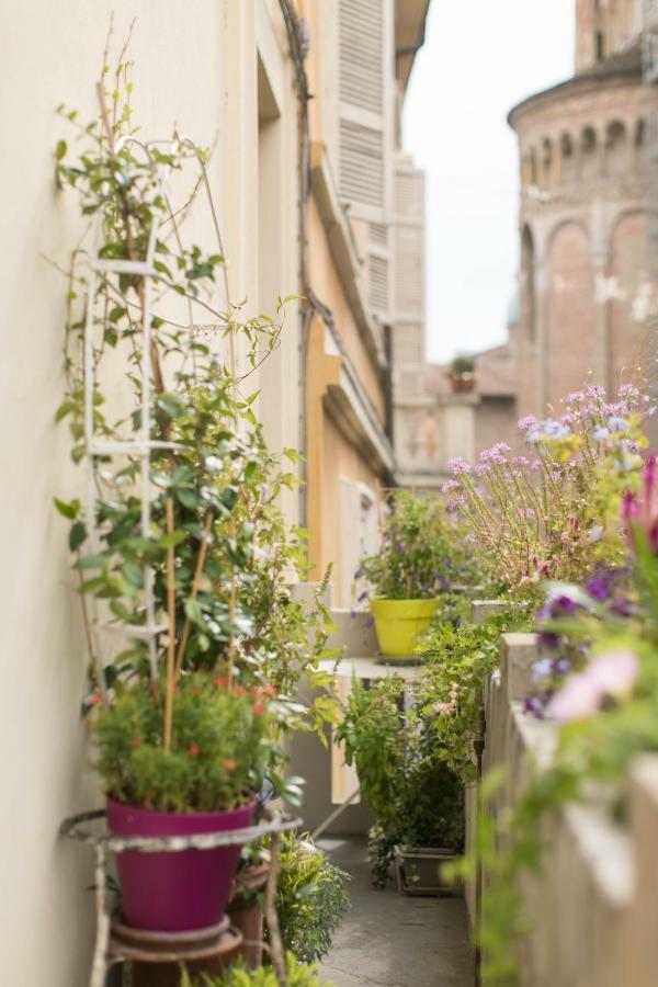 Il Balcone Dell'Angiol D 'Or Lägenhet Parma Exteriör bild
